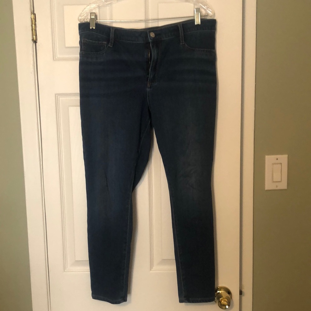 GAP blue skinny jeans